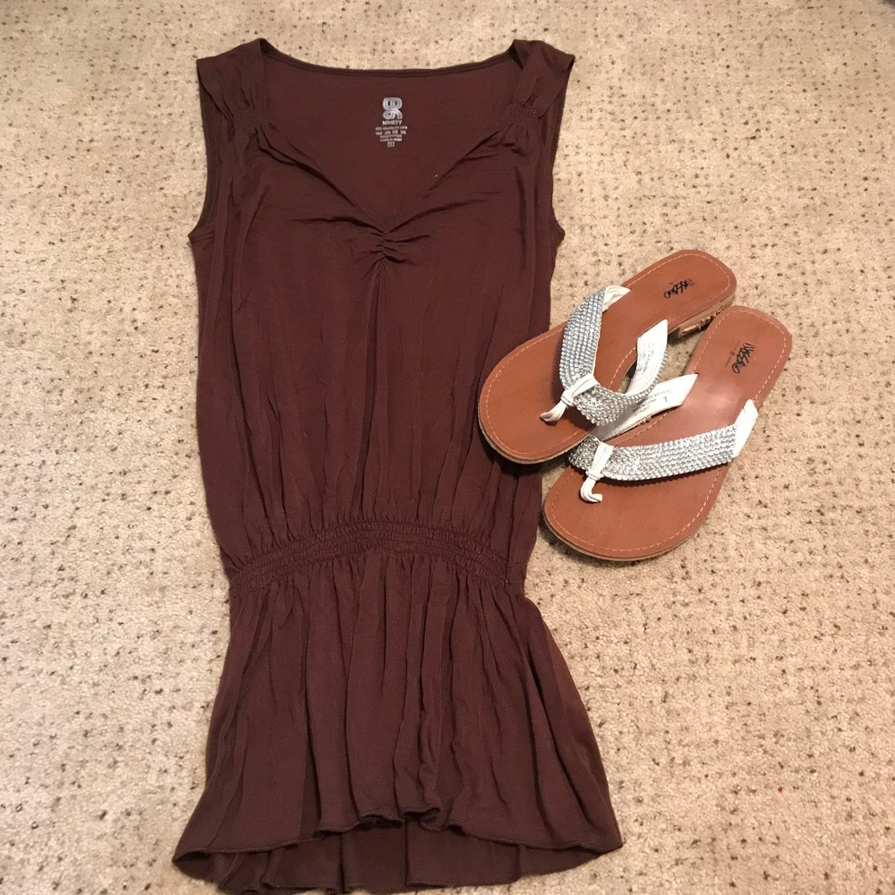 New! Sleeveless Top with Synched Waist